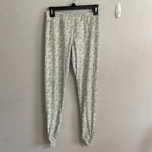 Gray soft leggings